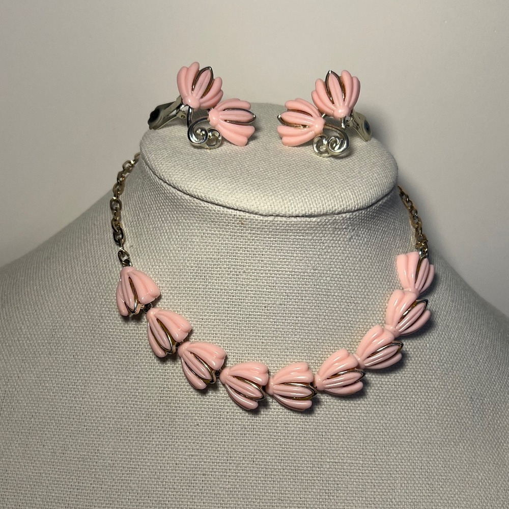 Vintage Pink 1950’s Necklace Set with Earrings
